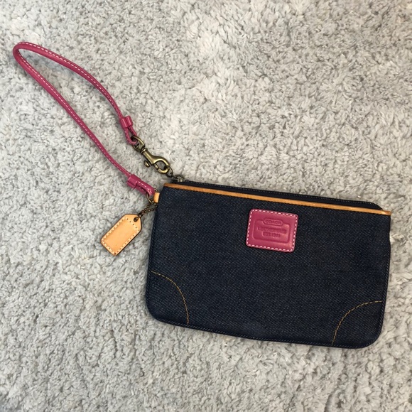Coach Handbags - COACH Wristlet